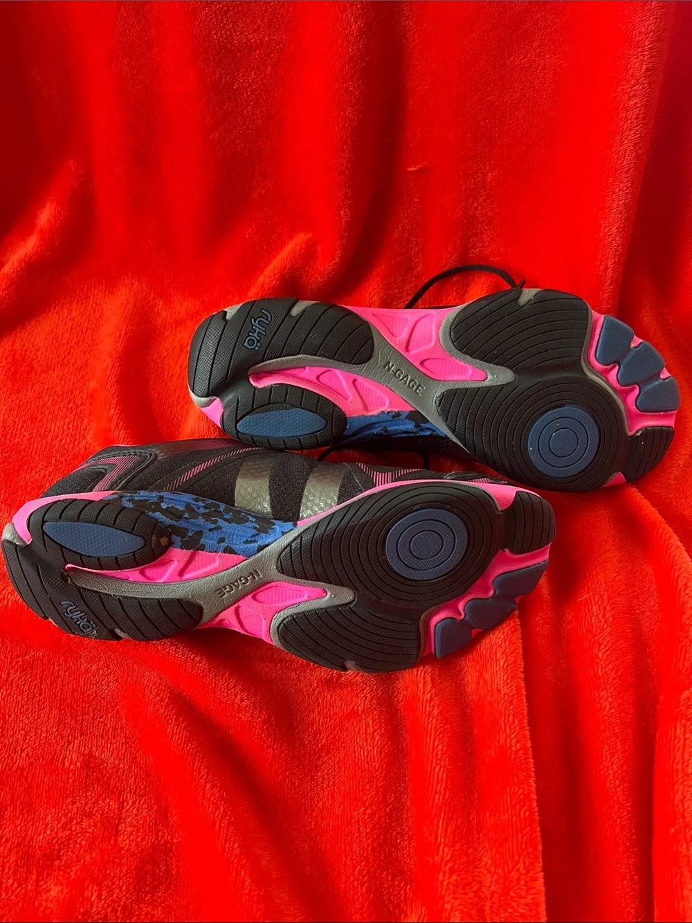 Ryka Black and Hot Pink Women's Athletic Sneakers